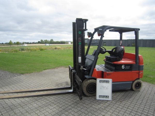 Toyota – 7FBMF35 – El-truck – 3500 kg / 500 mm lastcenter