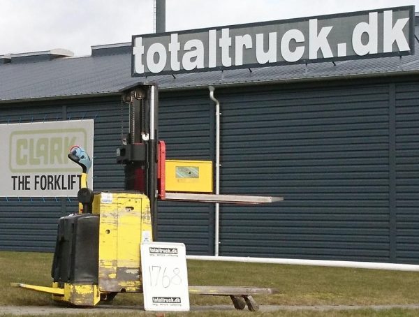 Hyster – P2.0SD-17 – Stabler – 2×1000 kg / 600 mm lastcenter