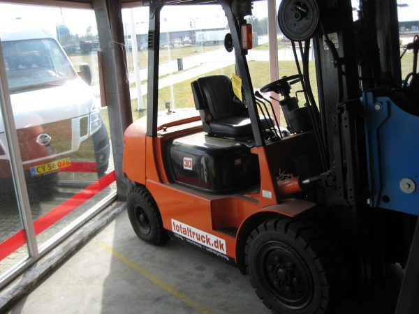 Dalian – CPCD30 – Dieseltruck – 3000 kg / 500 mm lastcenter