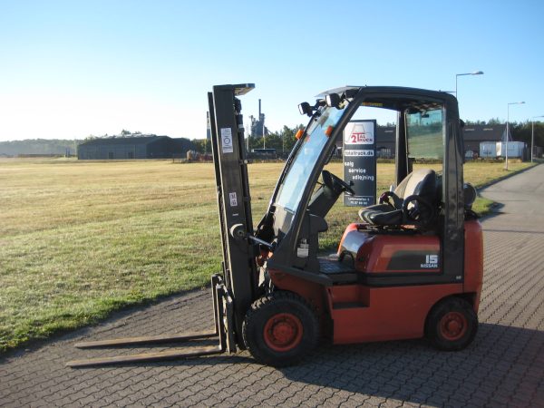 Nissan – PD01A15PQ – Gastruck – 1500 kg / 500 mm lastcenter
