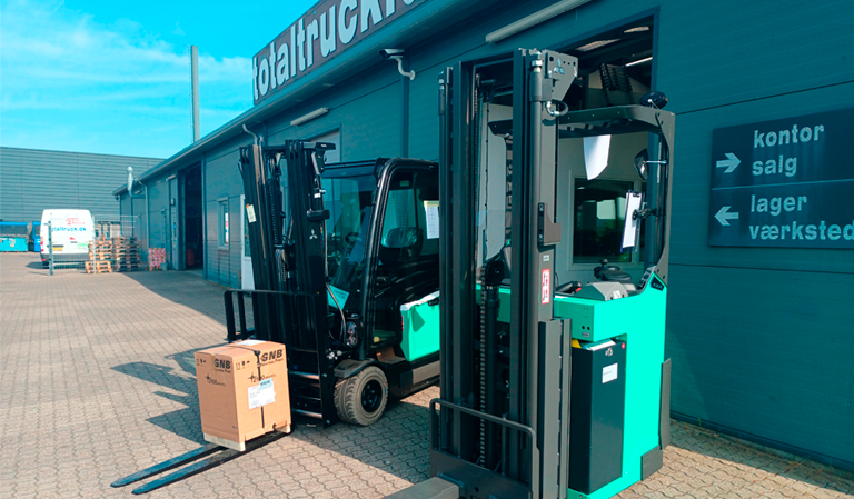 gaffeltruck service